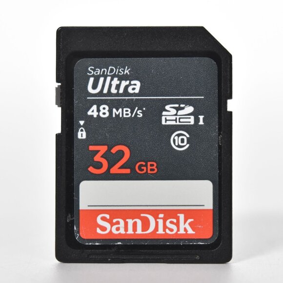 Nikon Coolpix S50 Digital Camera 7.2MP 3x Optical Zoom with VR 32GB SD Card - Picture 16 of 16